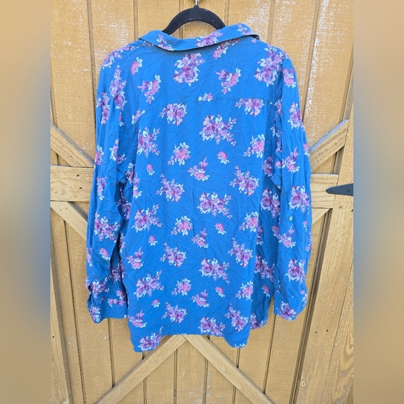 Floral Blue Women's Top - Picture 3 of 3